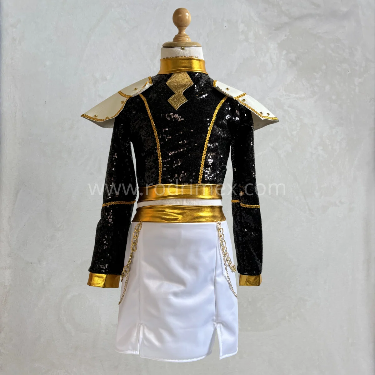 Traje de Zoey Golden